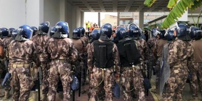 Çevik Birlik ekipleri Meclis'e geldi