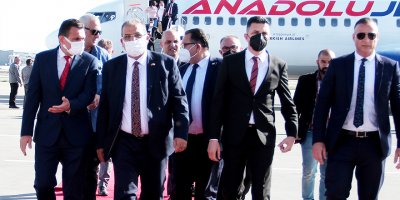 Başbakan Faiz Sucuoğlu ülkeye döndü