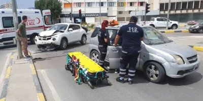 Başbakanlık ışıklarında trafik kazası: 1 yaralı