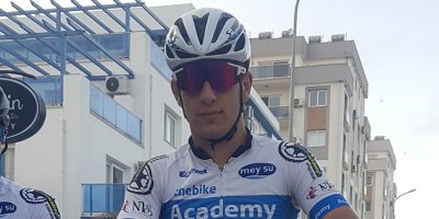 Yıldız bisikletçimiz Emre Kaplan Türkiye Milli Takım kampında