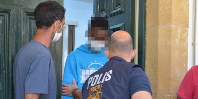 “Taksi ücretini sahte dolarla ödemek istedi”