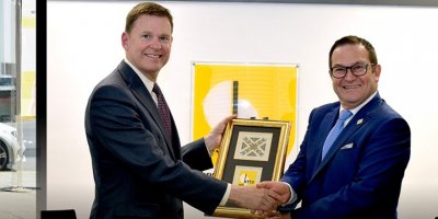 Kıbrıs Özel Temsilcisi Colin Stewart, KTTO'yu ziyaret etti