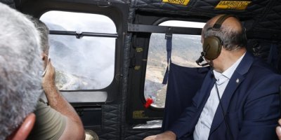 Tatar, askeri helikopterle havadan bölgeyi inceledi