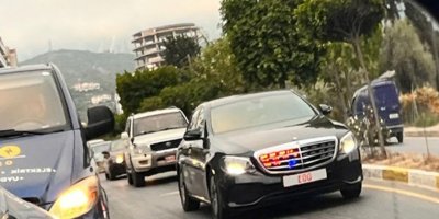 Töre, bu kez de makam aracına ‘çakar lamba’ taktırdı