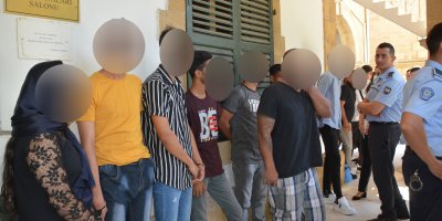 “9 kişiyi, 70’şer Euro karşılığında Kıbrıs’ın güneyine geçirmeye çalıştı”