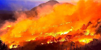 Arıklı: "Şu an izliyoruz, uçaklar kurtarılacak bir yer kalırsa kurtaracak"