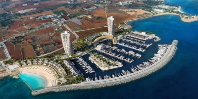 Ay Napa marinası açıldı