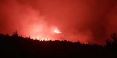 Yangın Kantara’ya yaklaştı