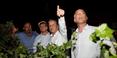 Üstel: “Yangının Kantara bölgesine geçmemesi için büyük bir mücadele veriliyor"