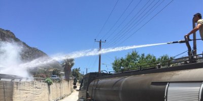 Araç yangınında ilk müdahaleyi, Güvenlik Kuvvetleri Komutanlığı yaptı