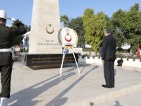 Şehitler Abidesi önünde tören düzenlendi