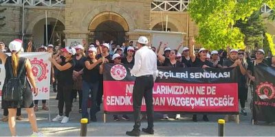KAMU-İŞ mahkemeler önünde eylemde!