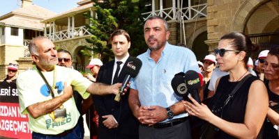 Hademeler Mahkemeler önüne yürüdü