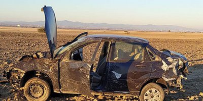 Yoldan çıkan araç tarlaya savruldu!