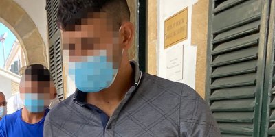 Yapılan aramada cebinden uyuşturucu çıktı