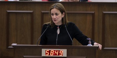 "Eğitim Bakanını, bu yobaz zihniyetten vazgeçmeye davet ediyorum"