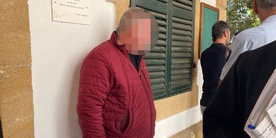 16 yaşından küçük çocuğu taciz ettiği iddia edliyor