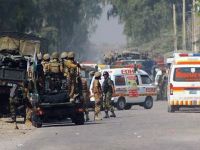Pakistan'da bombalı saldırıda 3 asker yaşamını yitirdi