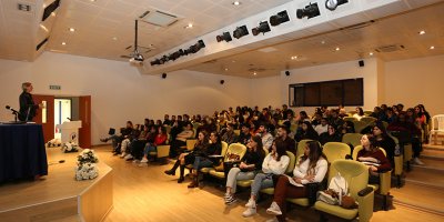 Atölyelerde öğrencilerin bilgi ve deneyim edinmesi hedeflendi