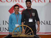 UFÜ’de “Makarna Köprüsü Yarışması” düzenlendi