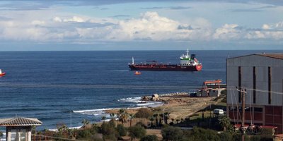 Yakıt yüklü gemi yine gelmedi