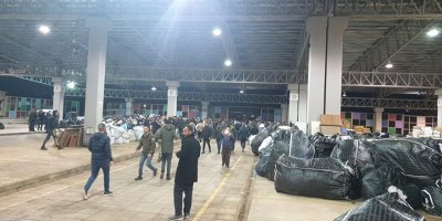 14 tırlık yardım malzemesi afet bölgelerine ulaştı