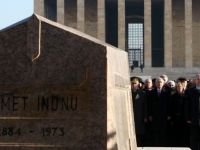 İsmet İnönü, Anıtkabir'deki mezarı başına anıldı