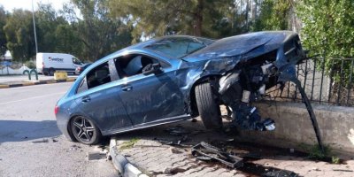 Lefkoşa Fuar kavşağında kaza: 1 yaralı