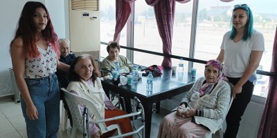 LAÜ öğrencileri ile Kalkanlı Yaşam Evi sakinleri bir araya geldiler