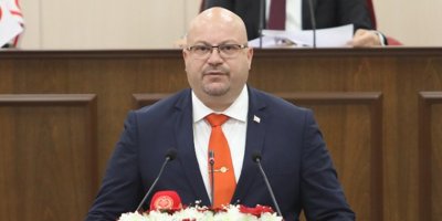 Küçük: UBP’yi kimse bölemez