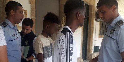 Sahte pasaport ile Ercan'dan çıkış yaptılar