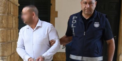 Yabancı şahısların kredi kartlarını sahteleyip, para temin ettiler