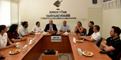 "Sağlık çalışanlarının katkısı olmadan ivme yakalamak mümkün değil"