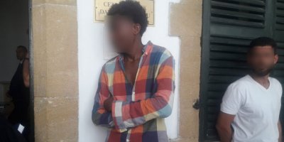 Markette alışveriş yapan genç kıza cinsel saldırıda bulundu...