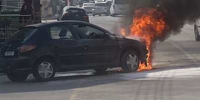 Metropol yolu üzerinde seyir halinde olan bir araç, aniden alev aldı