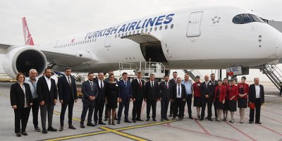 Yeni Ercan Havalimanı’na ilk kez Airbus A-350 geniş gövdeli uçak indi