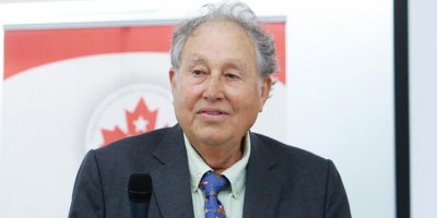 Prof. Dr. Özay Mehmet hayatını kaybetti