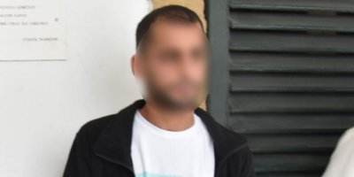 Uyuşturucuları çorabına gizledi, KKTC'ye geldi