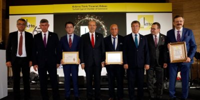 Tatar: “Rum yönetiminin engellerini mücadelemizle aşacağız”