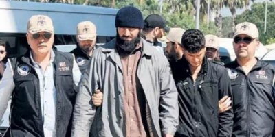 Kulaksız kardeşler yasaklı göçmen ilan edildi