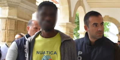 İçki içip, taşkınlık yapan zanlının kaçak olduğu ortaya çıktı!