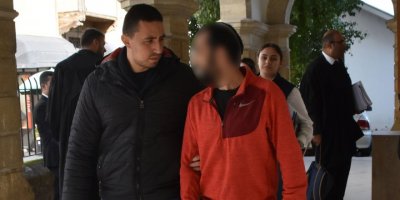 Park halindeki aracı çekiciye yükletip çaldı