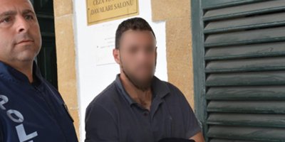 Eşini darp ettiği gerekçesiyle tutuklanan kişi uyuşturucu ile yakalandı