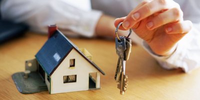 Yabancıların mal edinme ve uzun vadeli kiralama şartları yeniden düzenlendi