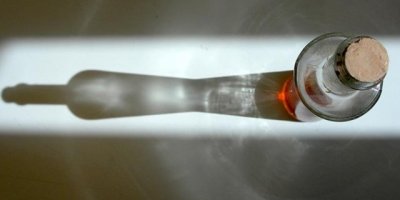 Bu bir Yeşilçam filmi değil bilimsel araştırma! İlaçlı içki uyarısı