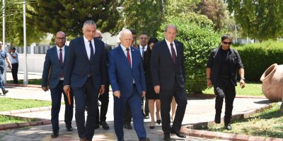 Cumhurbaşkanı Tatar, olağanüstü toplantı için Meclis’te