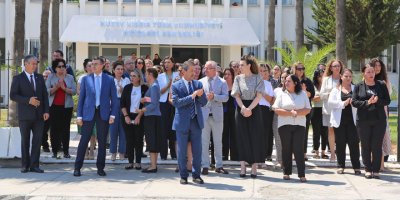 Muhittin İkidereli'ye alkışlarla veda!