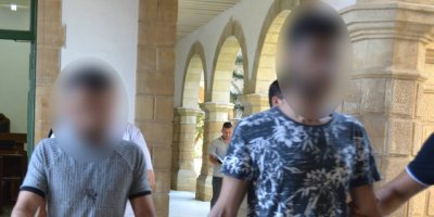 Biri 1641, diğeri ise 1350 gündür kaçak