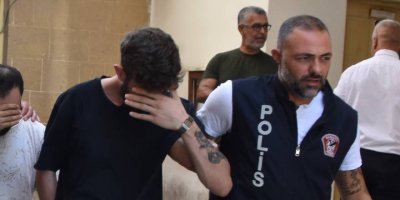 19 yaşında uyuşturucuyla yakalandı