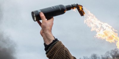 Gönyeli’de bir eve molotof kokteyli atıldı